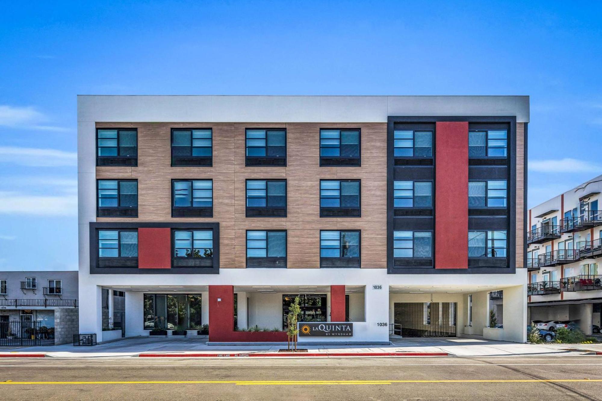 La Quinta Inn & Suites By Wyndham San Jose Silicon Valley Exterior photo